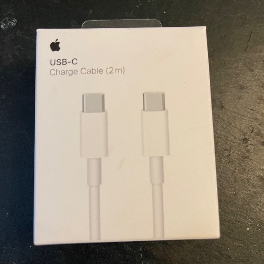 iPhone USB-C Charge Cable 2m Apple (NEVER BEEN USED)